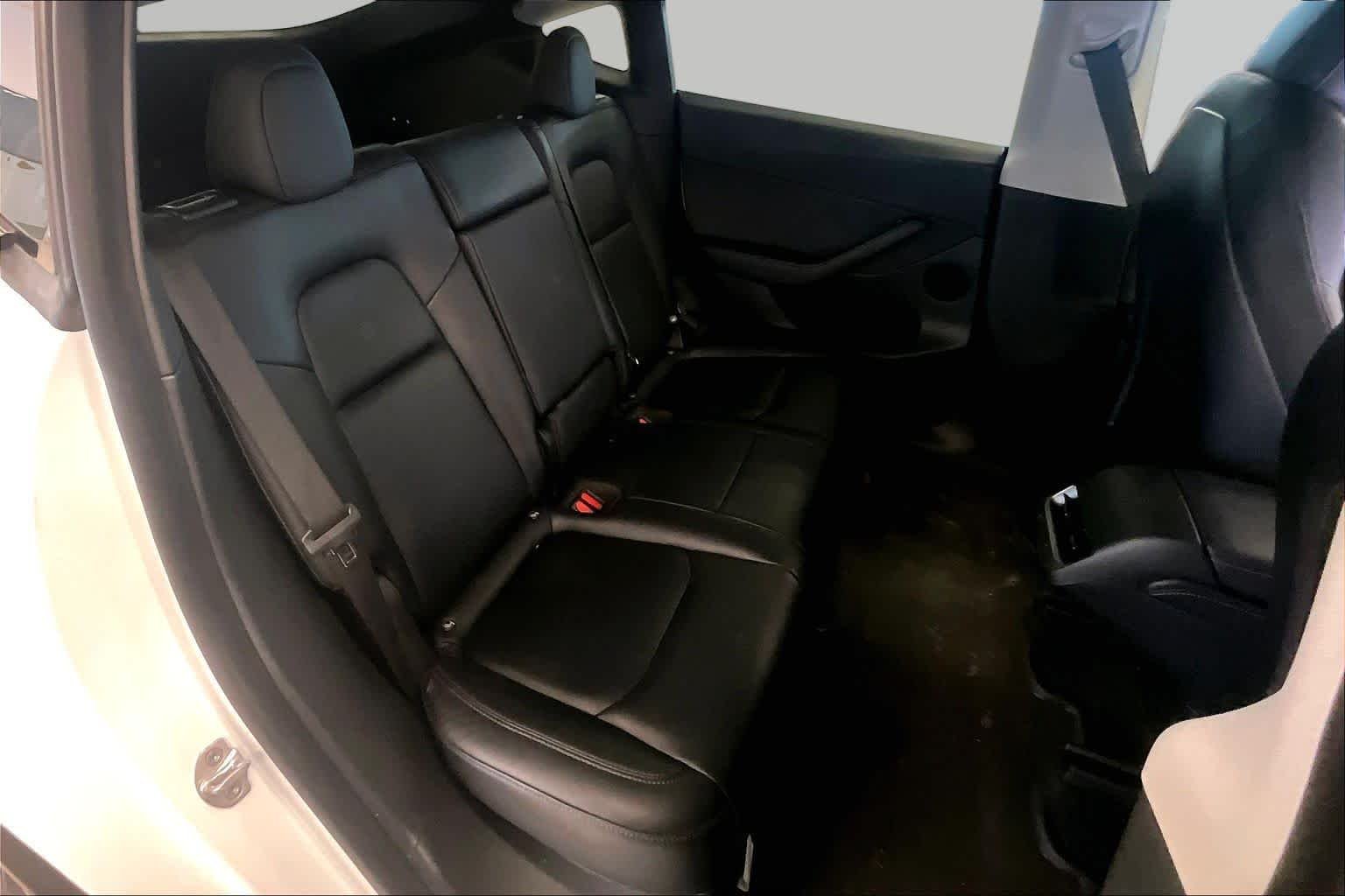 Used 2022 Pearl White Multi-Coat Tesla Performance image 18