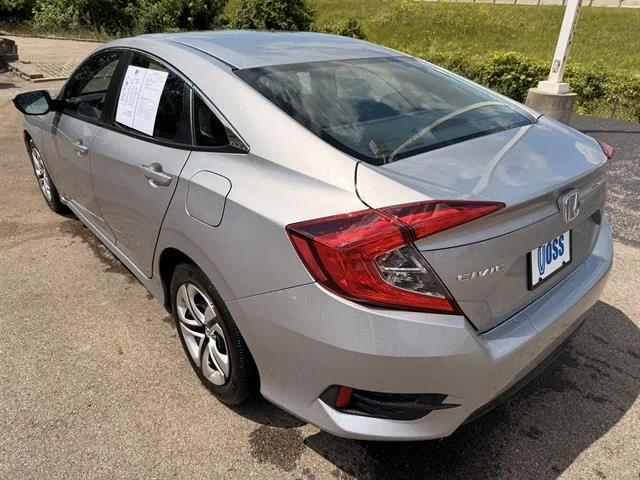 Certified Used 2016 Lunar Silver Metallic Honda LX image 5