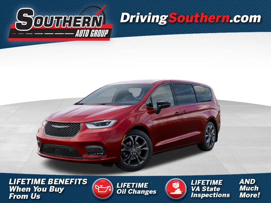 2026 Chrysler Pacifica Select's photo