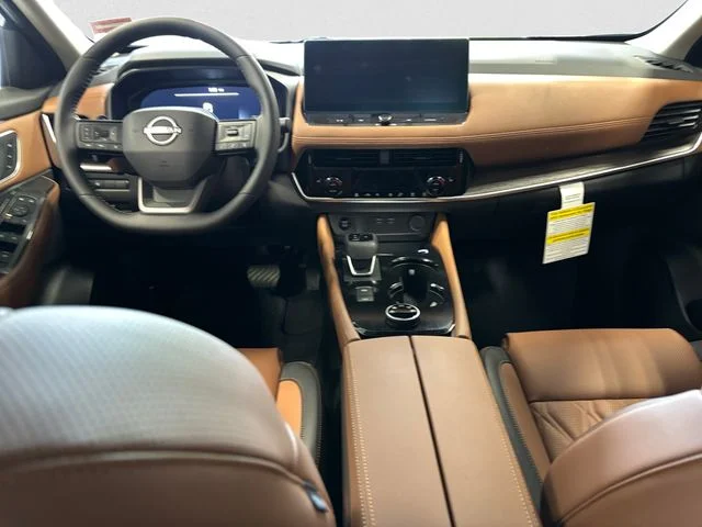 New 2026 Obsidian Green Nissan Platinum image 10