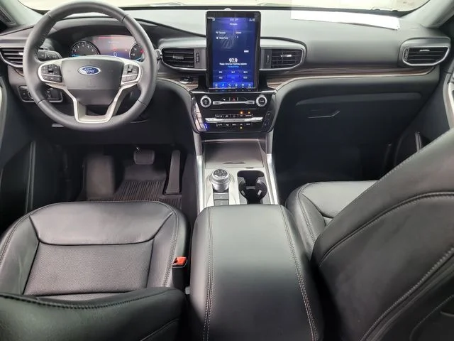 Used 2024 Gray Ford Limited image 16