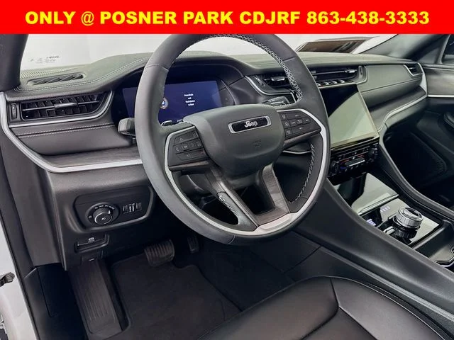 Used 2025 White Jeep Limited image 9