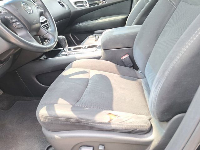 Used 2016 Black Nissan SV image 26