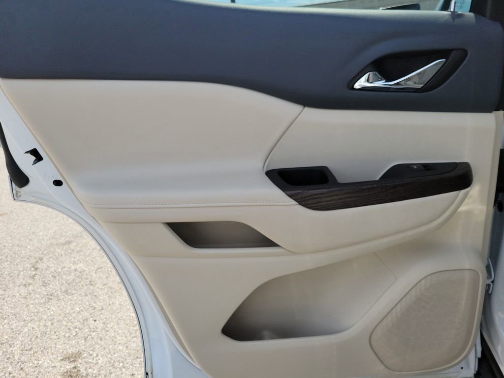 2023 GMC Acadia Denali - Photo 10