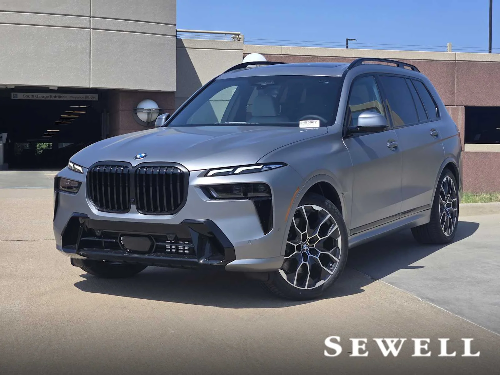 2027 BMW X7