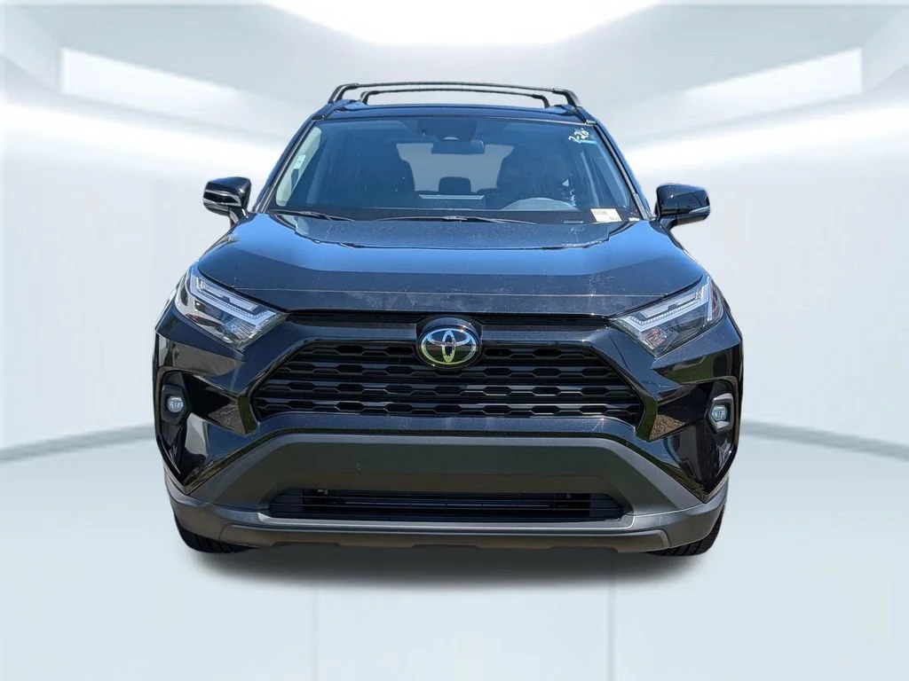 Used 2025 Black Toyota XLE Premium image 7