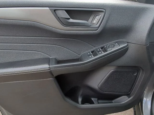 Used 2024  Ford Active image 11
