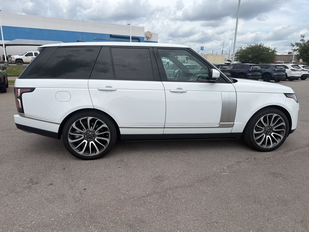 Used 2022  Land Rover Autobiography image 3