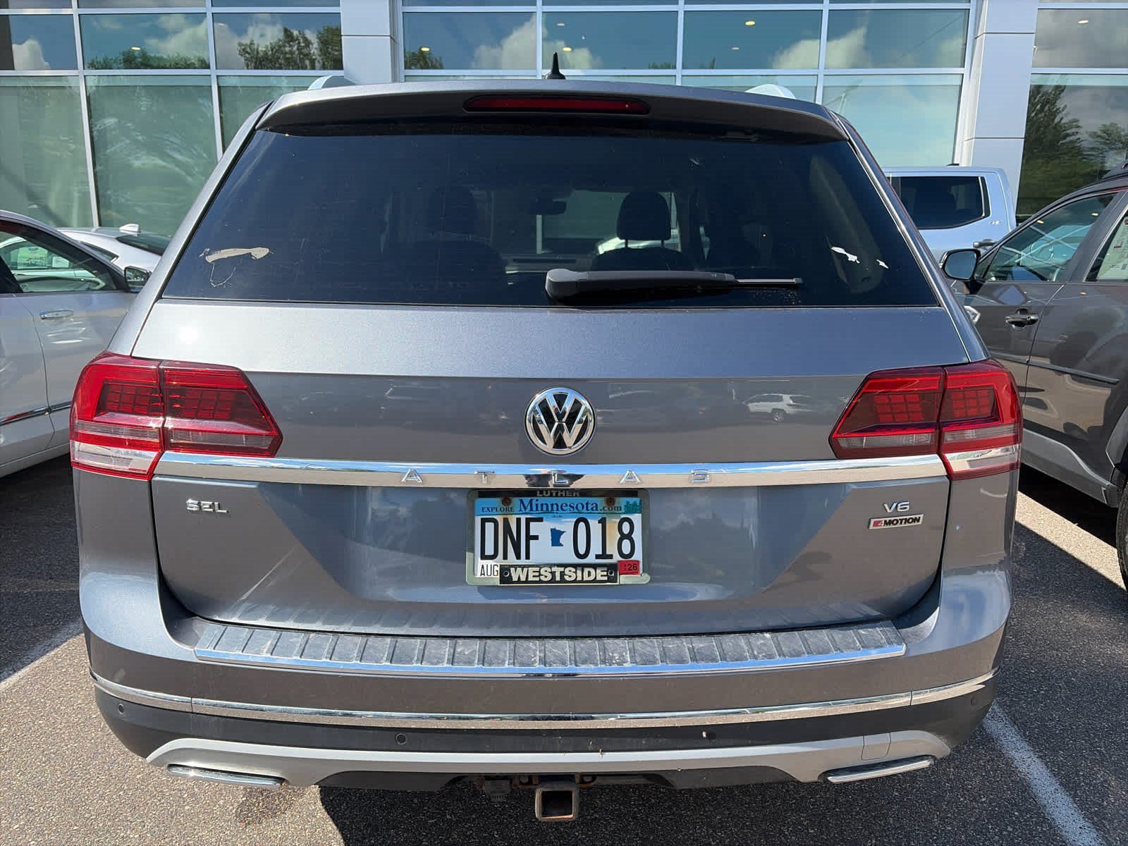 Used 2019 Platinum Gray Metallic Volkswagen 3.6L V6 SEL image 7