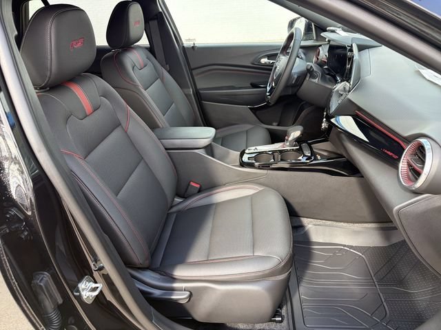 New 2026 Mosaic Black Metallic Chevrolet 2RS image 25