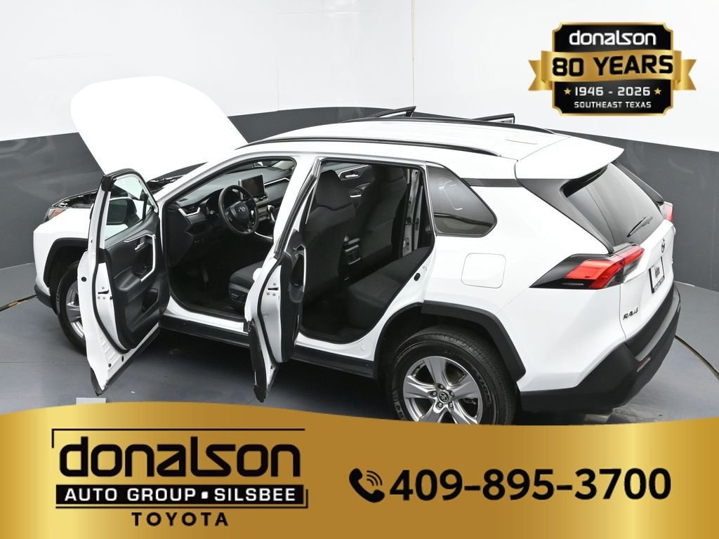Used 2025 White Toyota XLE image 34