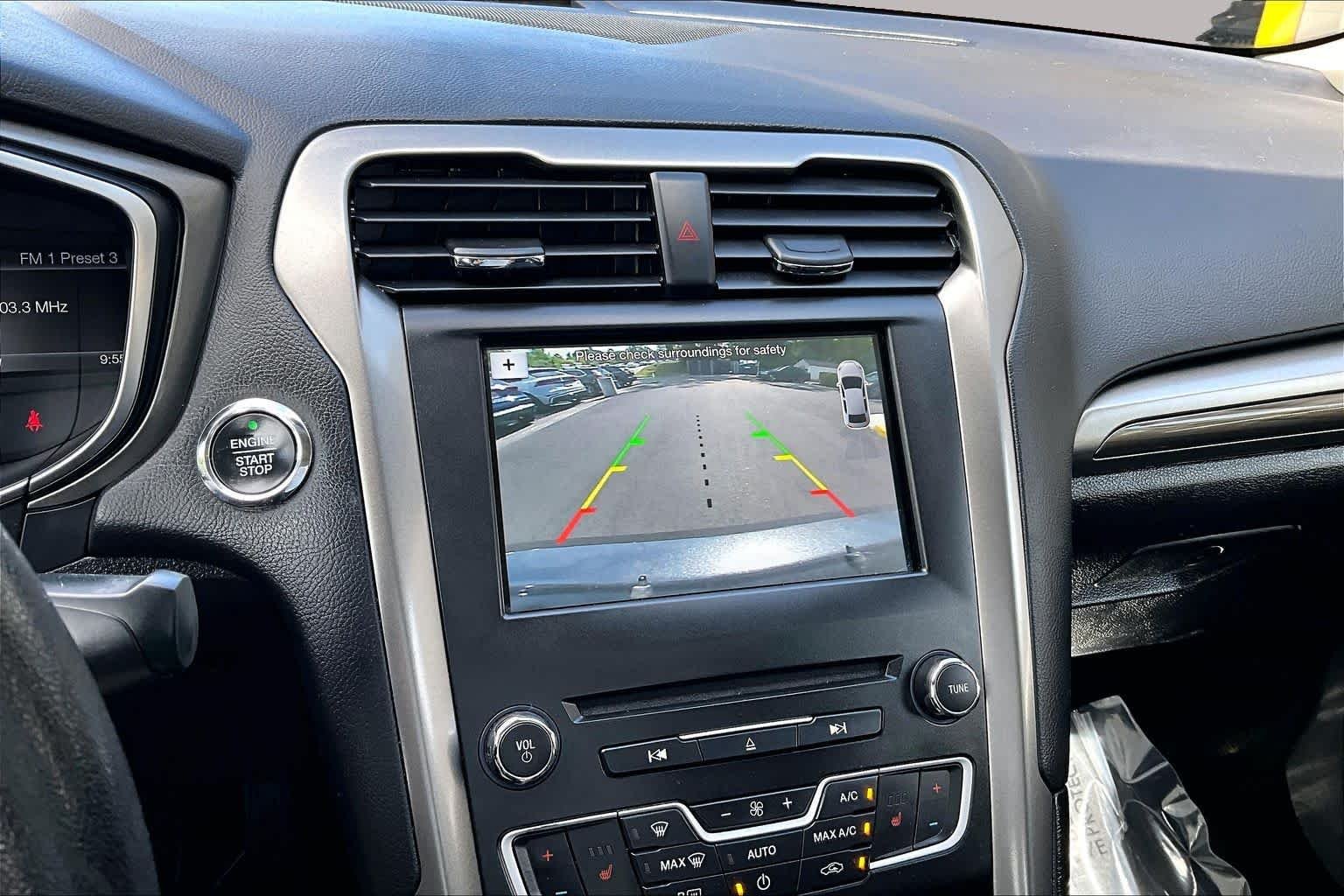 Used 2018 Magnetic Ford SE image 29