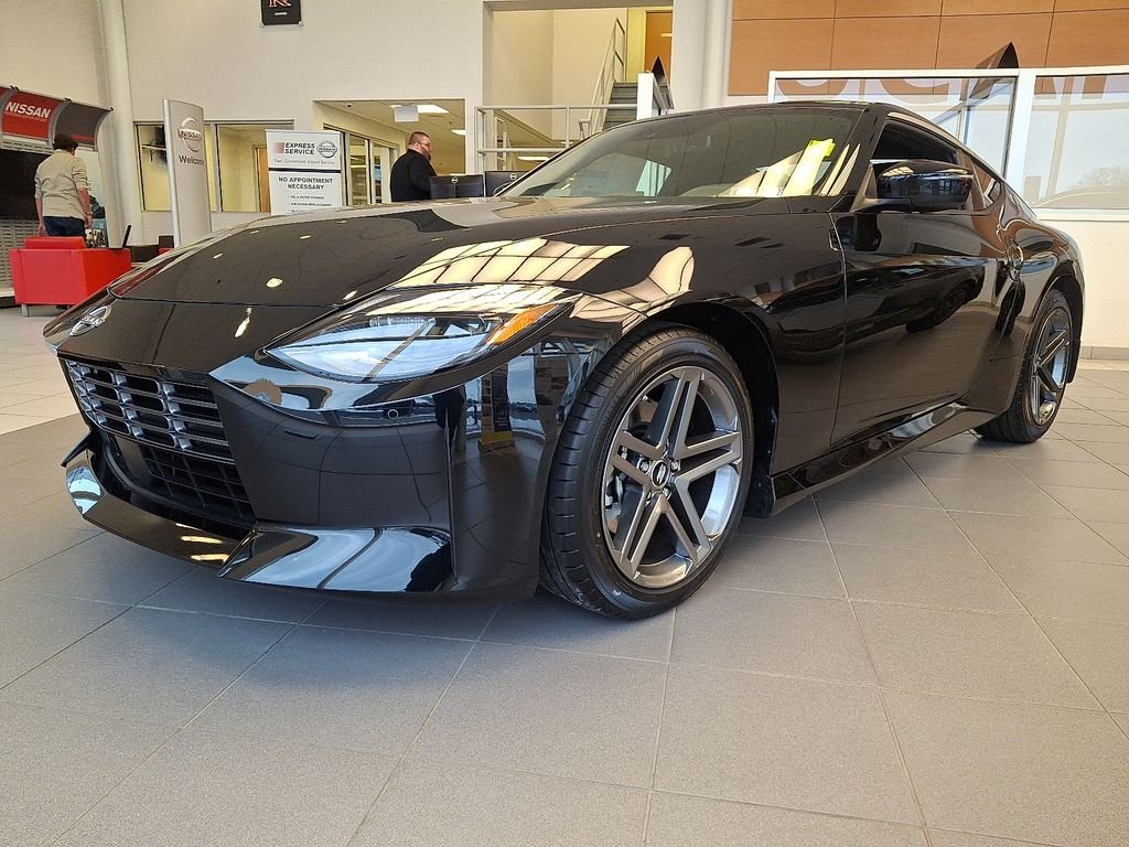New 2026 Black Diamond Pearl Nissan Sport image 3