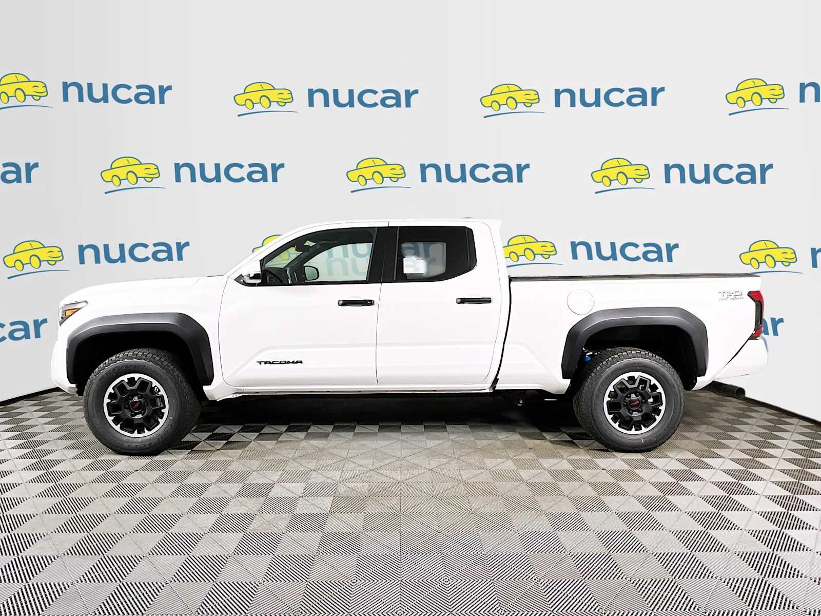 2026 Toyota Tacoma — photo 4