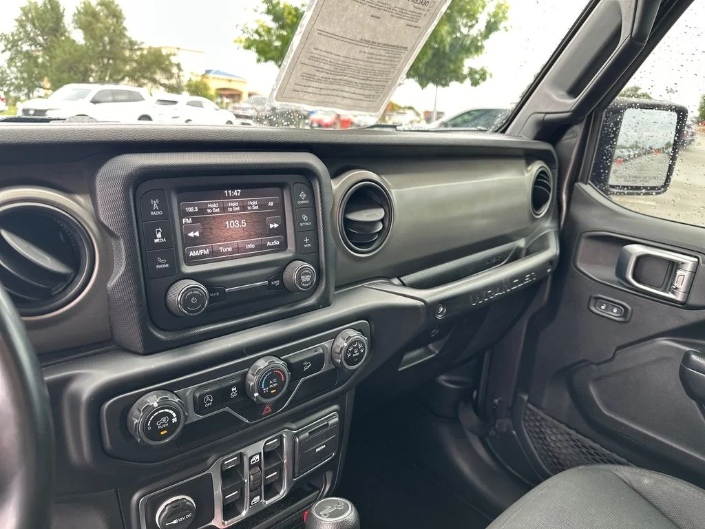 Used 2020 Gray Jeep Unlimited Sport S image 22
