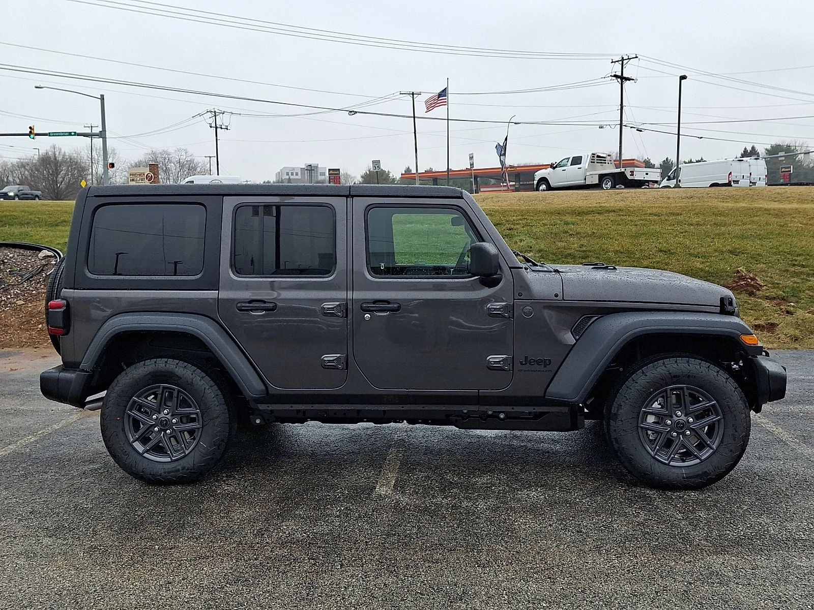 New 2026 Granite Crystal Metallic Clear-Coat Exterior Paint Jeep Sport S image 8