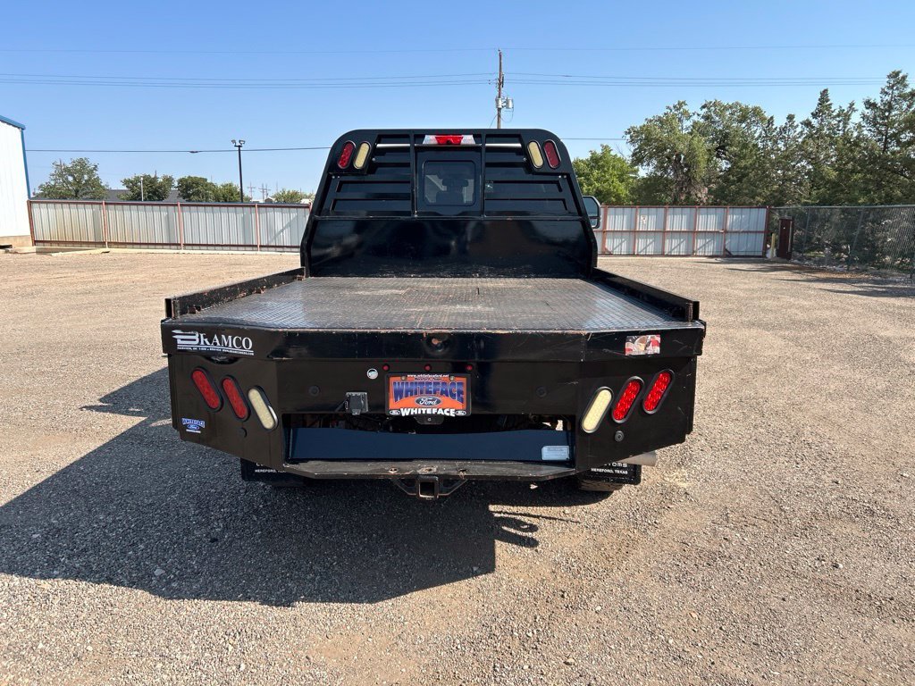 Used 2019 Oxford White Ford Lariat image 5