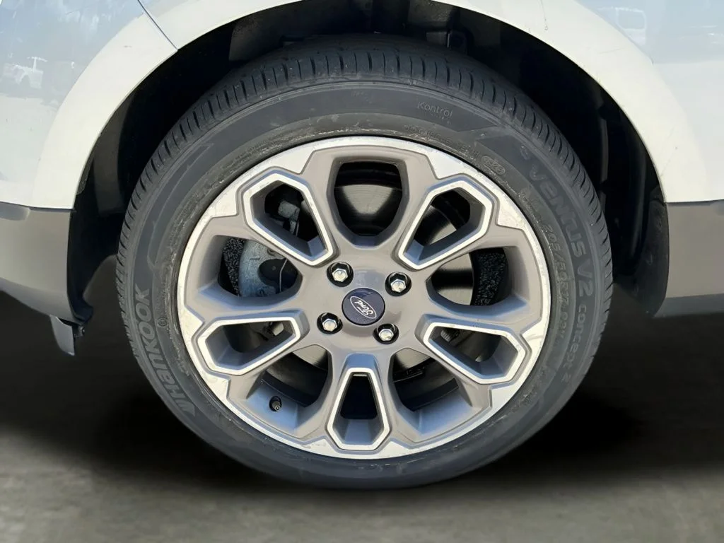 Used 2018 Silver Ford Titanium image 36