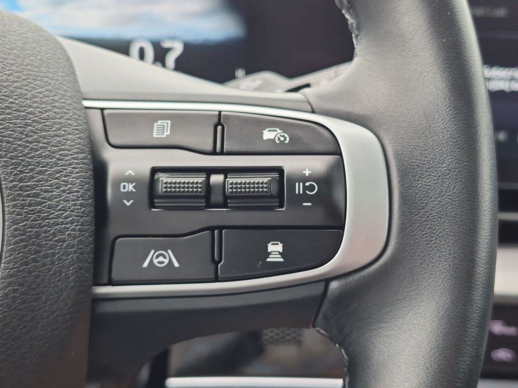 Used 2025 Black Kia SX-Prestige image 17