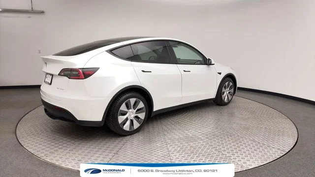Used 2020 White Tesla Long Range image 2