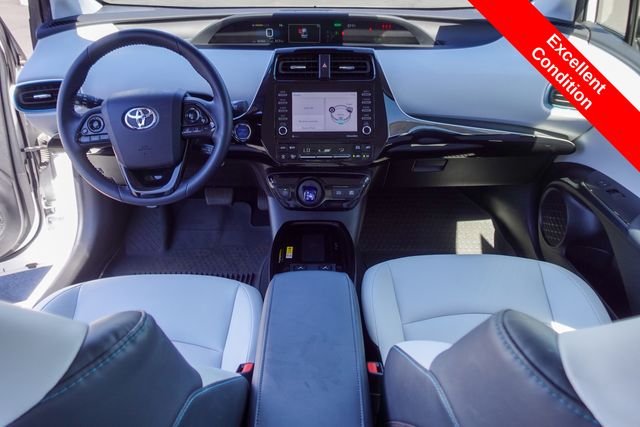 Used 2022 Beige Toyota XLE image 4