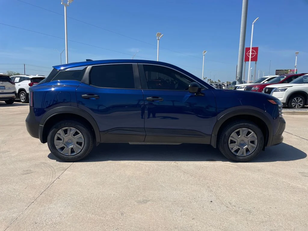 Used 2025 Blue Nissan S image 6