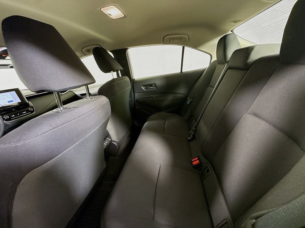 Used 2026 Wind Chill Pearl Toyota Hybrid LE image 21