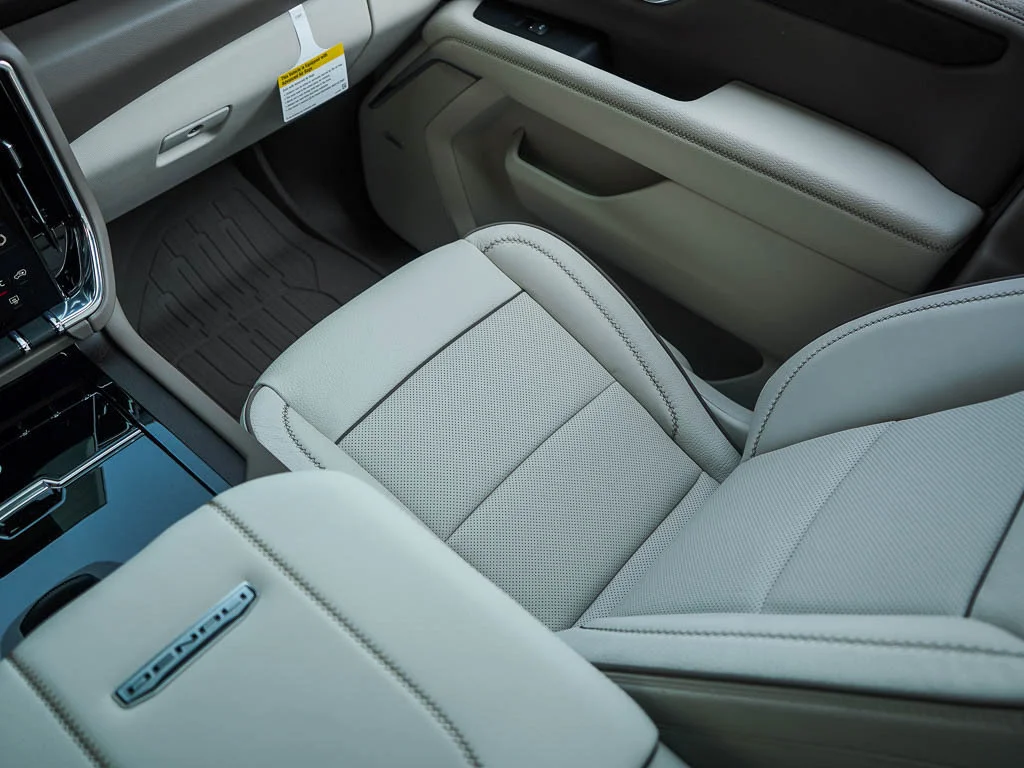 2026 GMC Yukon XL Denali - Photo 26