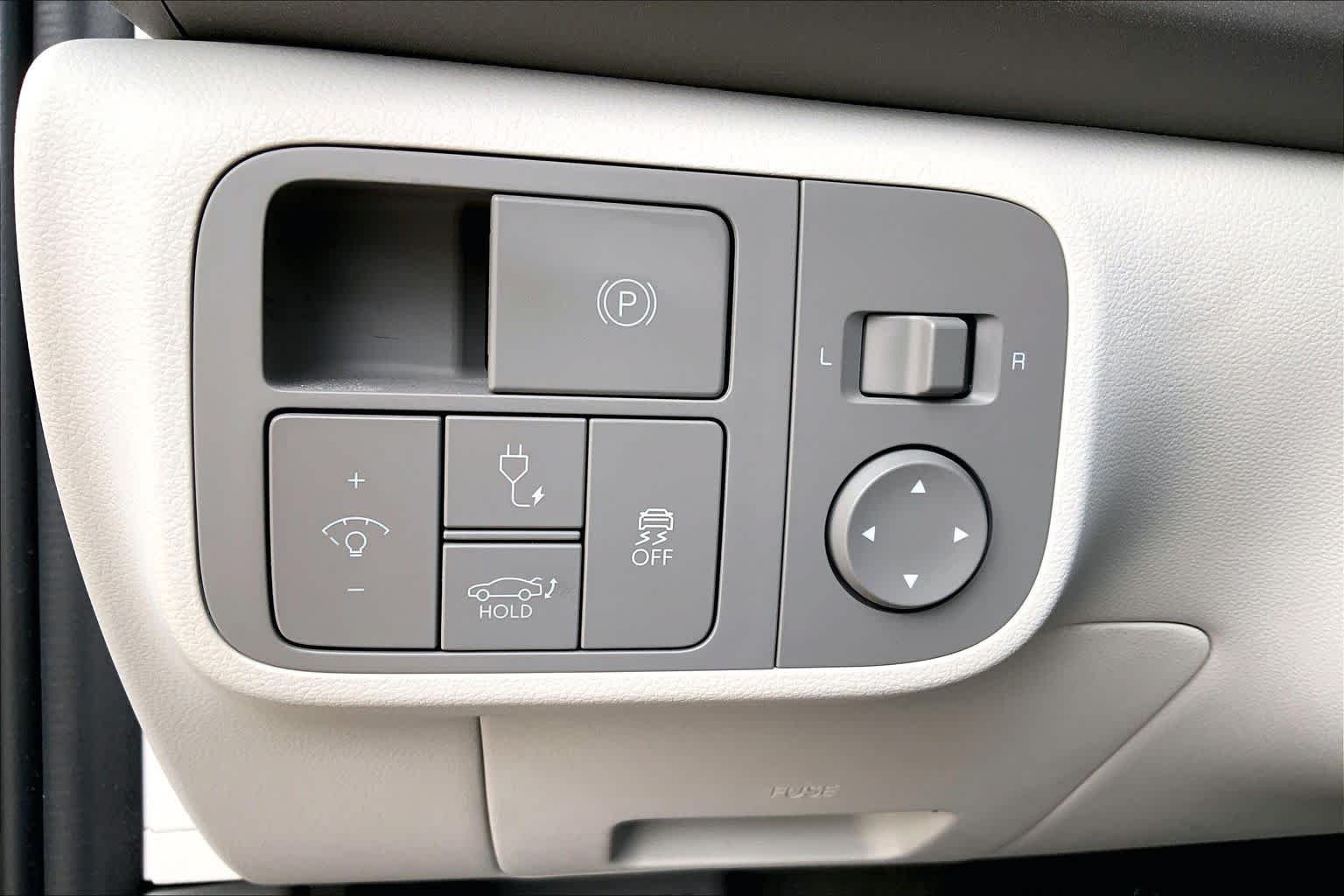 Used 2024 Transmission Blue Hyundai SEL image 35