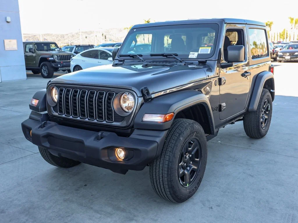 New 2026 Granite Crystal Metallic Clear-Coat Exterior Paint Jeep Sport image 7