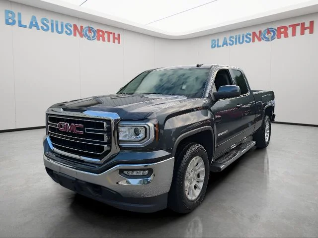 Used 2017 Gray GMC SLE image 1
