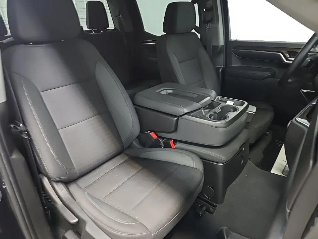Used 2023 Gray Chevrolet RST image 17
