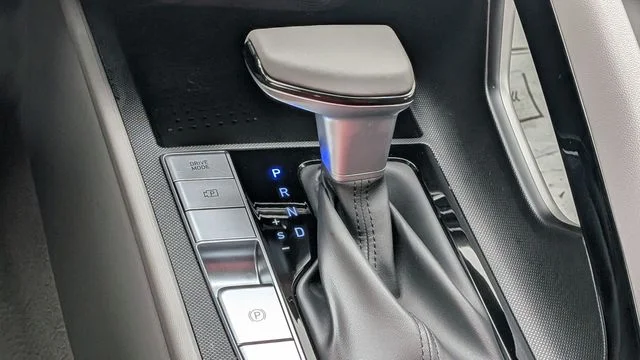 Certified Used 2023 Silver Hyundai SEL image 19