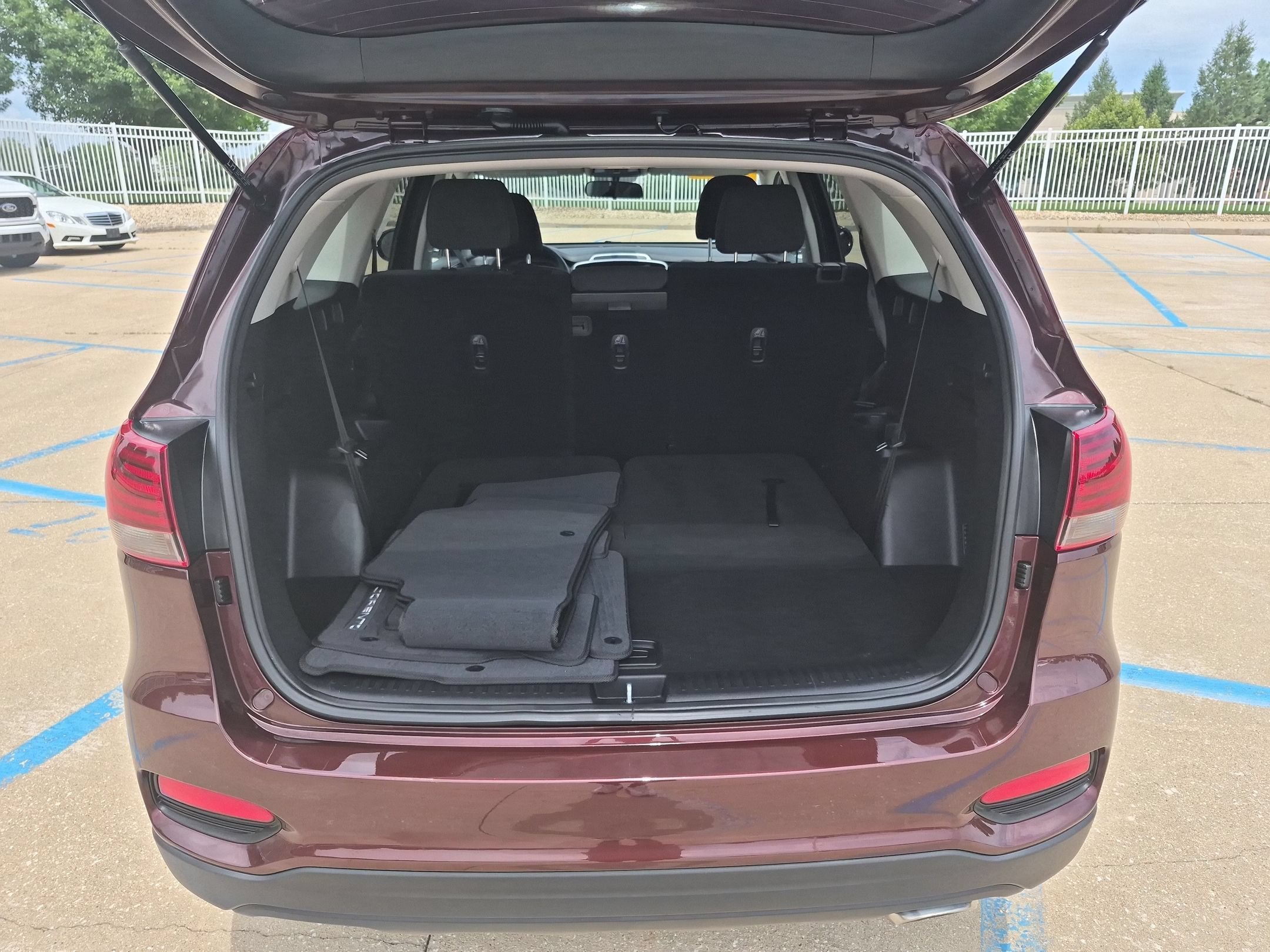 Used 2019 Sangria Kia LX image 24
