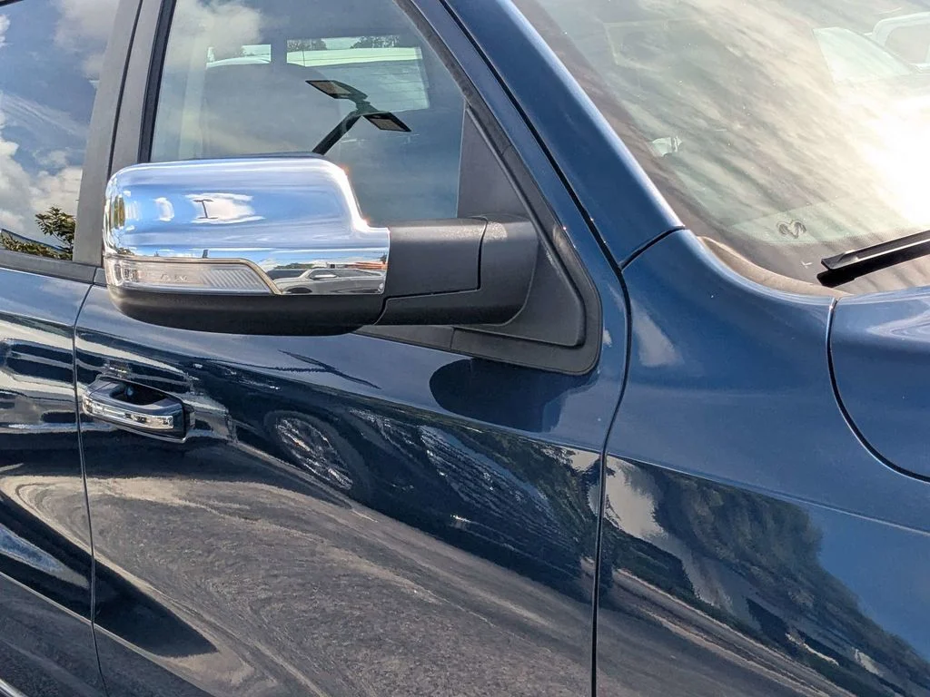 Used 2021 Blue Ram Laramie image 12