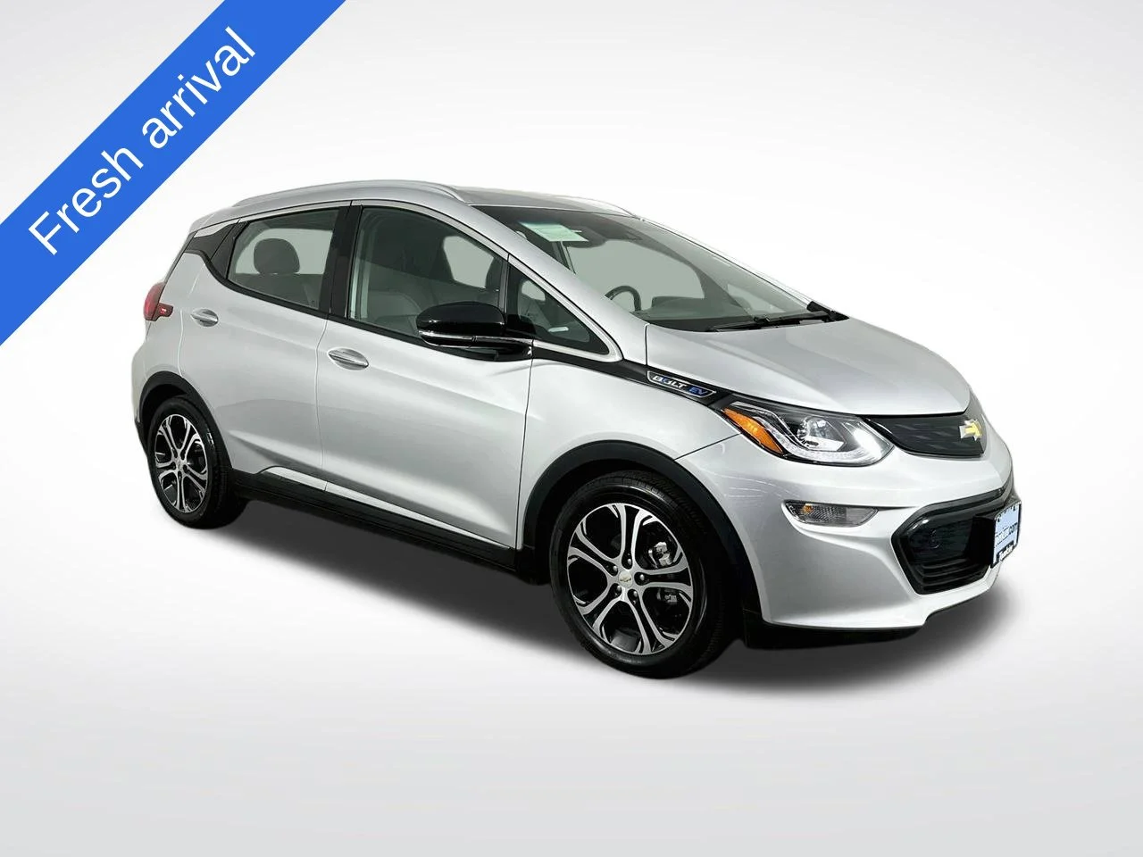 Used 2019 Silver Ice Metallic Chevrolet Premier image 1