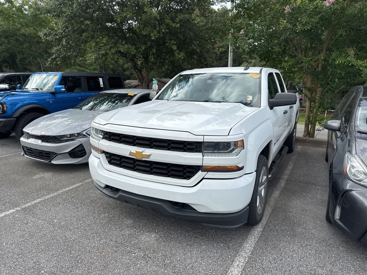 2018 Chevrolet Silverado 1500 Custom Double Cab Std Box's photo