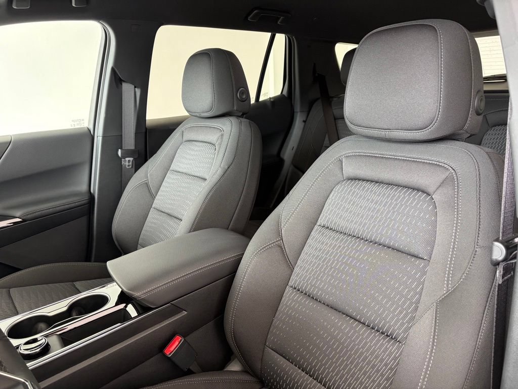 New 2027 Mosaic Black Metallic Chevrolet LT image 26