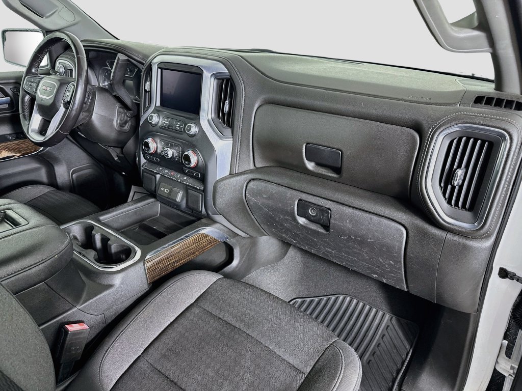 Used 2022 SUMMIT WHITE GMC Elevation image 26
