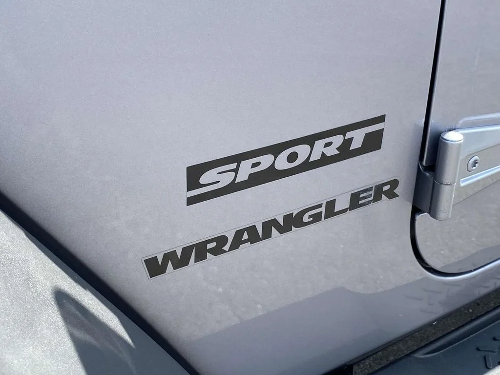 Used 2013 Silver Jeep Sport image 35