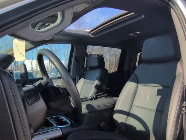 Used 2021 Silver Ice Metallic Chevrolet LT Trail Boss image 20
