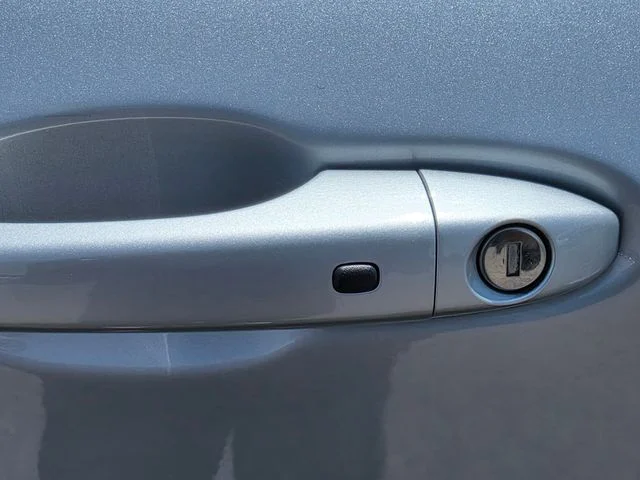 2025 Jeep Compass Limited - Photo 16