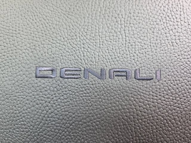 2026 GMC Yukon Denali - Photo 15