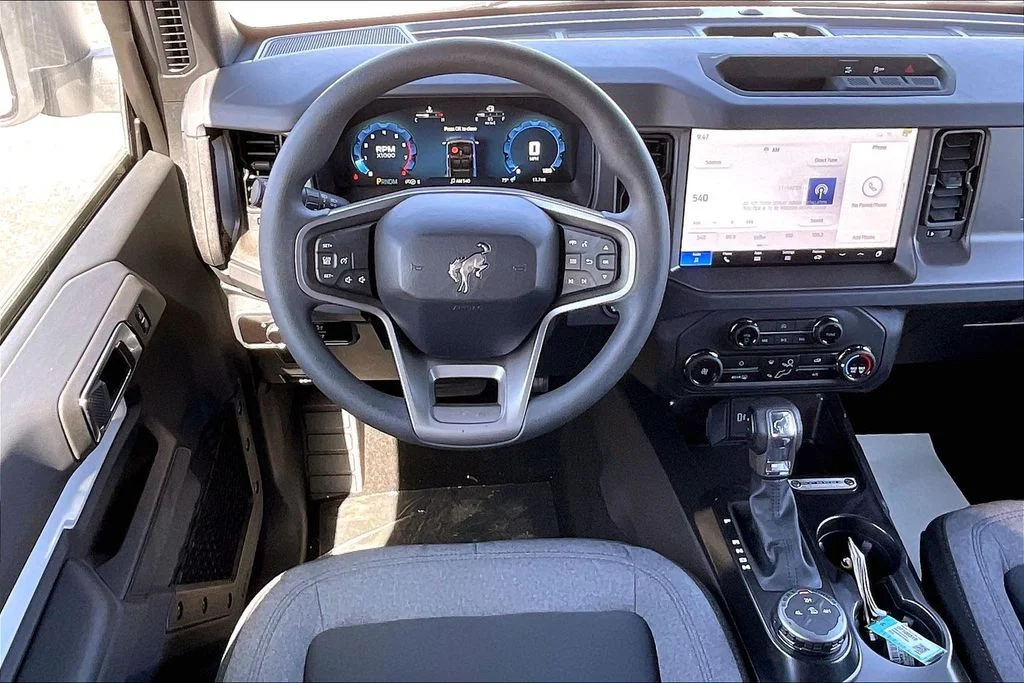 2025 Ford Bronco 2-Door Base - Photo 4