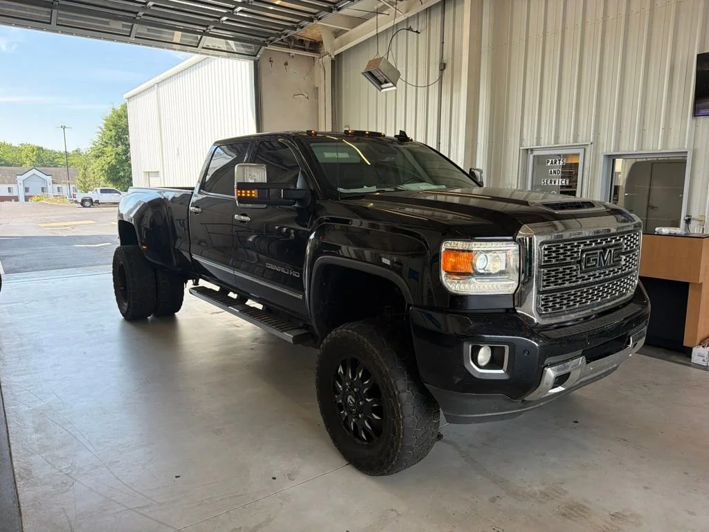 Used 2019 Ebony Twilight Metallic Paint GMC Denali image 1