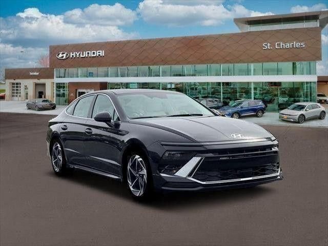 Used 2026 Blue Hyundai SEL Sport image 11