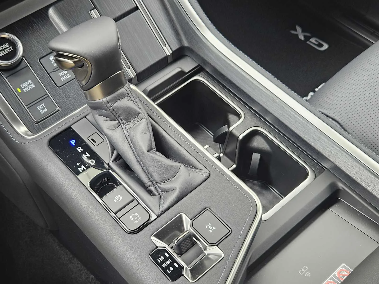 Certified Used 2026 CAVIAR Lexus Luxury image 14