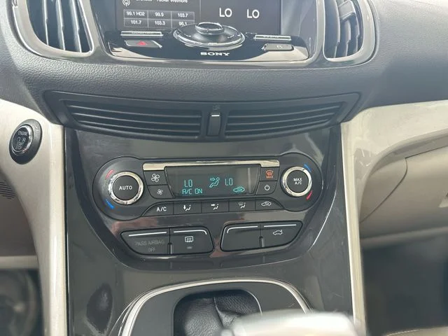 Used 2014 White Ford SEL image 19