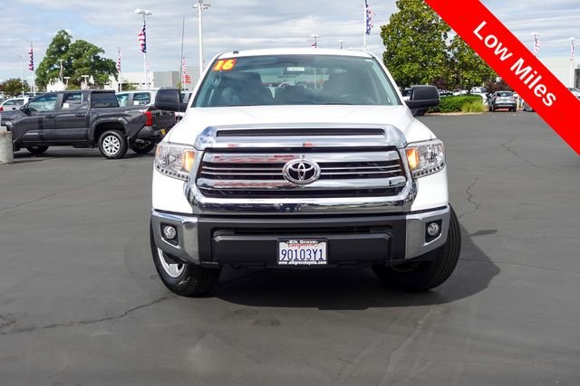 Used 2016 White Toyota SR5 image 3