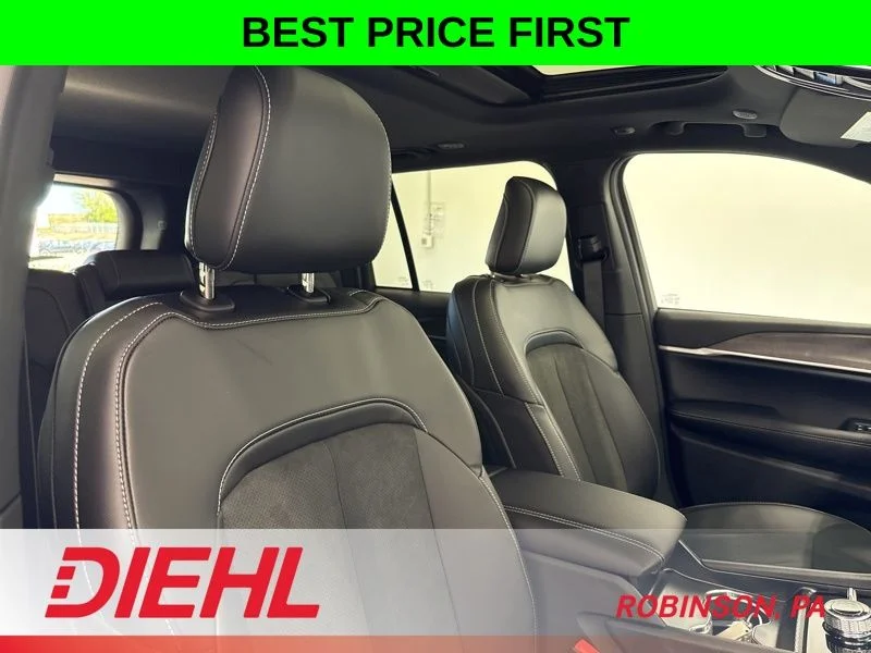 New 2026 Silver Zynith Exterior Paint Jeep Altitude image 14